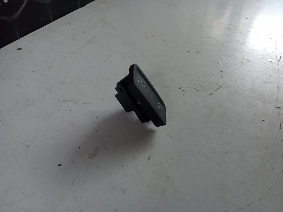 Pulsante Chiusura Porte VOLKSWAGEN Golf 7 Berlina (12>)