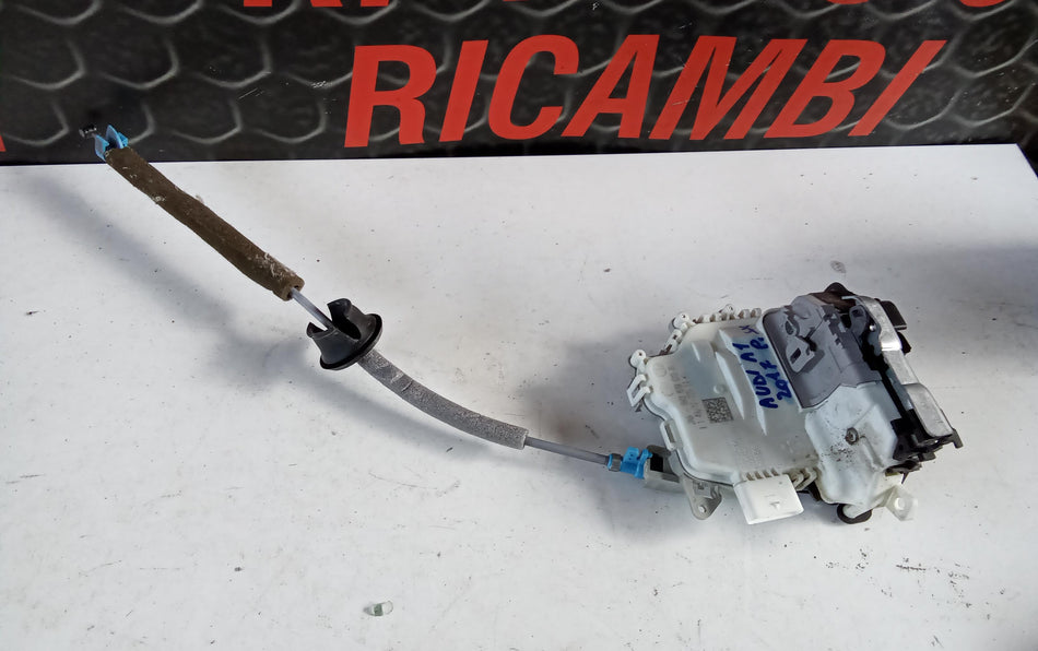 Serratura Posteriore Sinistra AUDI A1 Serie (8XK) (14>18)
