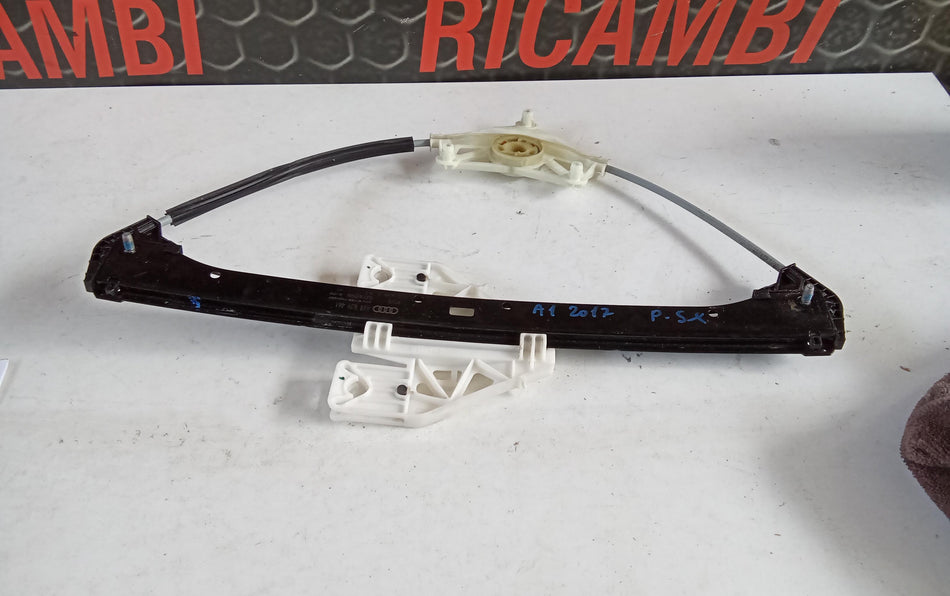 Meccanismo alzavetro Post. SX AUDI A1 Serie (8XK) (14>18)