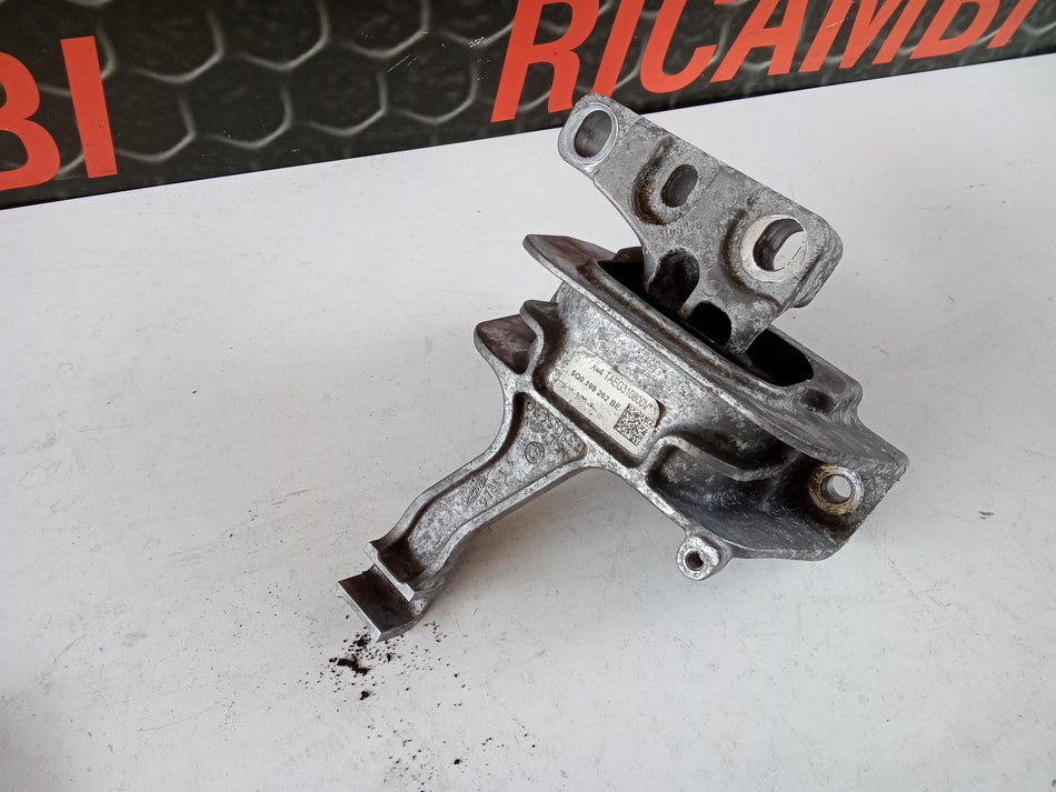 Supporto Motore Destro VOLKSWAGEN Golf 7 Berlina (12>)