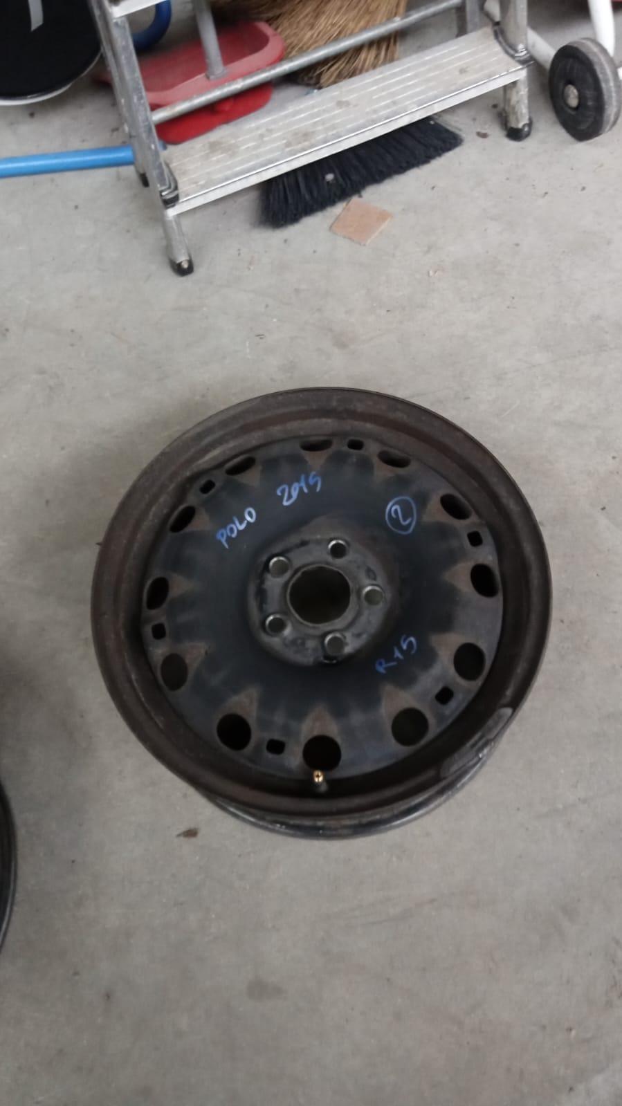 cerchio in ferro VOLKSWAGEN Polo 5° Serie