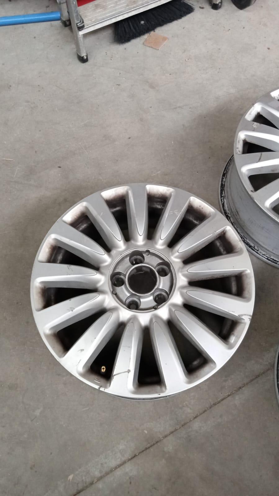 Cerchi in lega FIAT 500 L Serie (351_352) (12>)