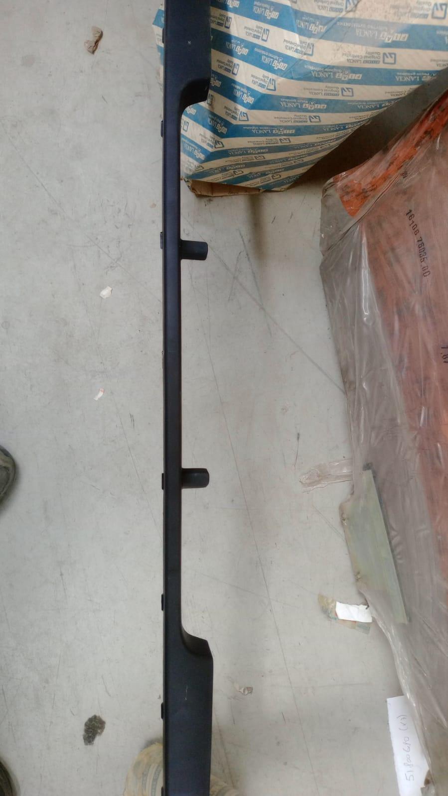 Modanatura paraurti anteriore FIAT Punto Berlina 5P 3° Serie