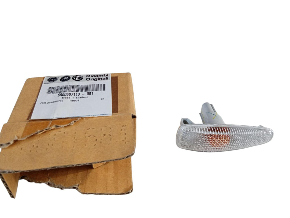 Freccia fanalino ant DX FIAT Fullback Serie (16>)