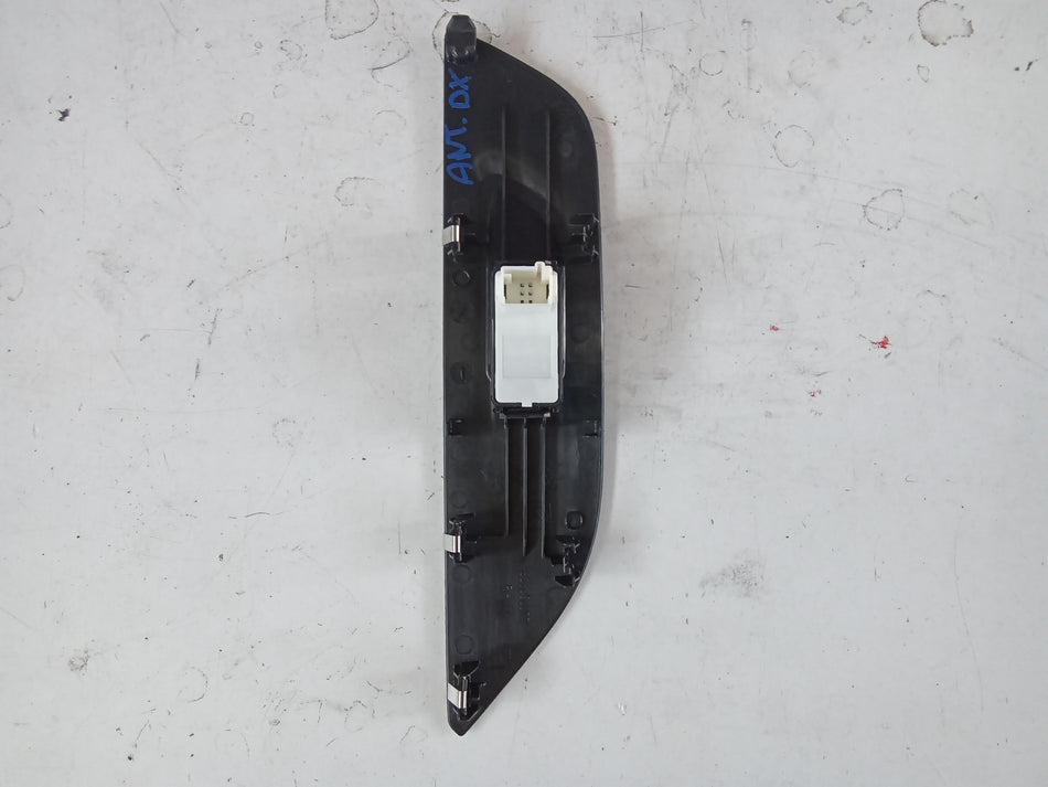 Pulsantiera Anteriore Destra PEUGEOT 2008 Serie (19>)