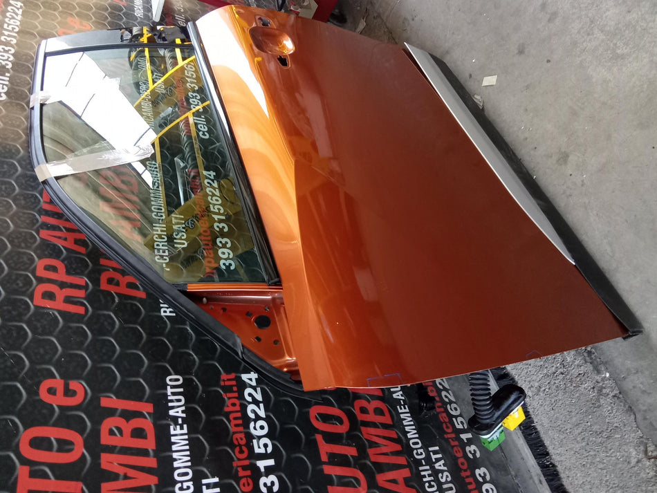 Portiera Anteriore Sinistra PEUGEOT 2008 Serie (19>)