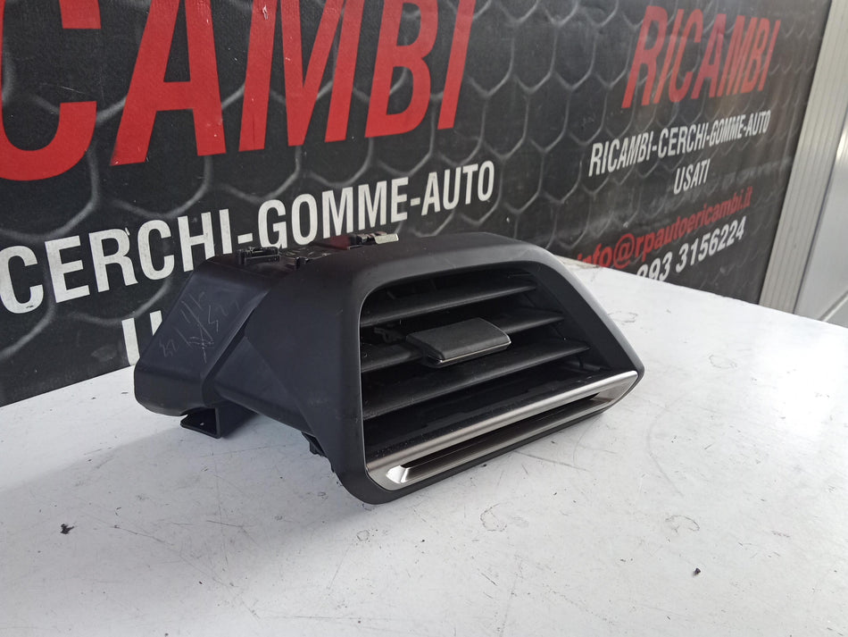 Bocchetta aria cruscotto SX PEUGEOT 2008 Serie (19>)