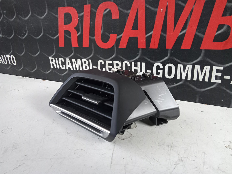 Bocchetta aria cruscotto DX PEUGEOT 2008 Serie (19>)