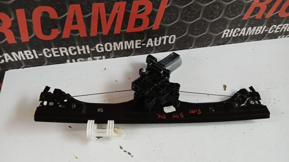 Meccanismo alzavetro Ant. DX FIAT 500 Serie (07>14)
