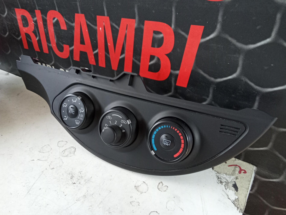 Comandi Clima TOYOTA Yaris Serie (17>20)