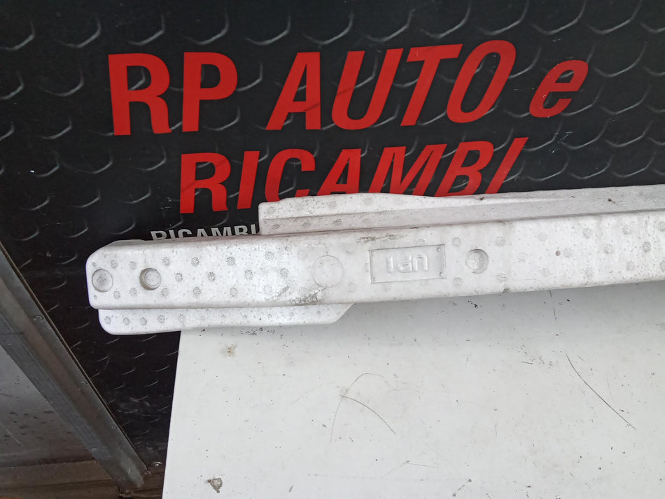 Assorbitore paraurti anteriore TOYOTA Yaris Serie (17>20)