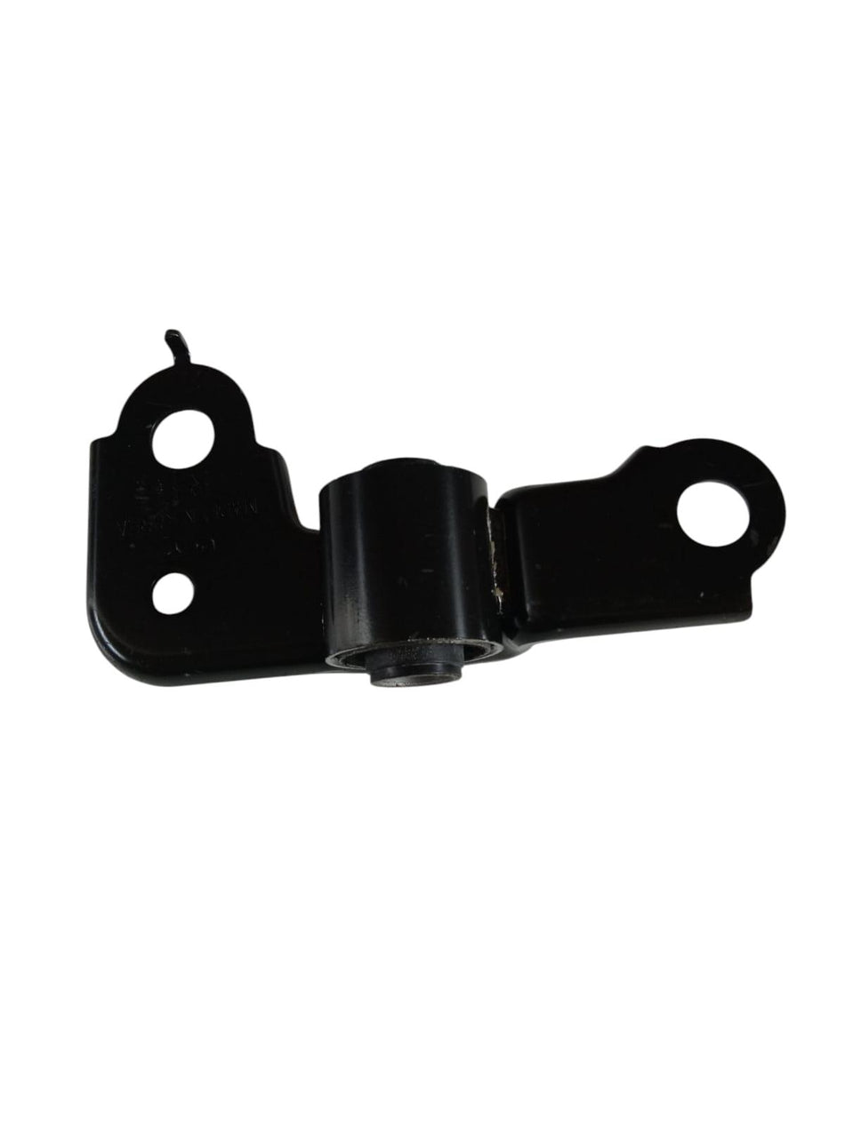 Supporto Braccio Oscillante Sospensione Destro KIA Carens 2° Serie