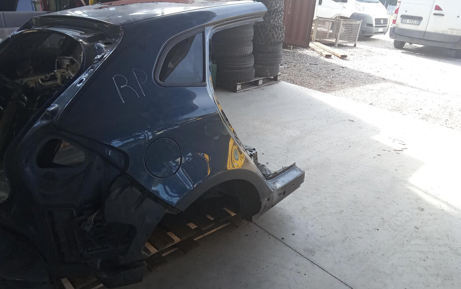 Parafango Posteriore Destro VOLVO V40 Serie (16>)