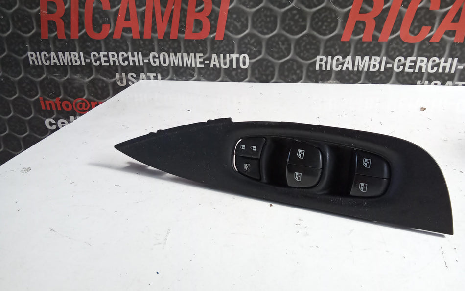 Pulsante Alzavetro Posteriore Sinistro NISSAN Qashqai Serie