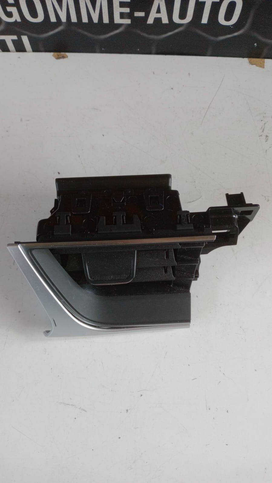 Bocchetta aria cruscotto SX RENAULT Captur Serie (19>)