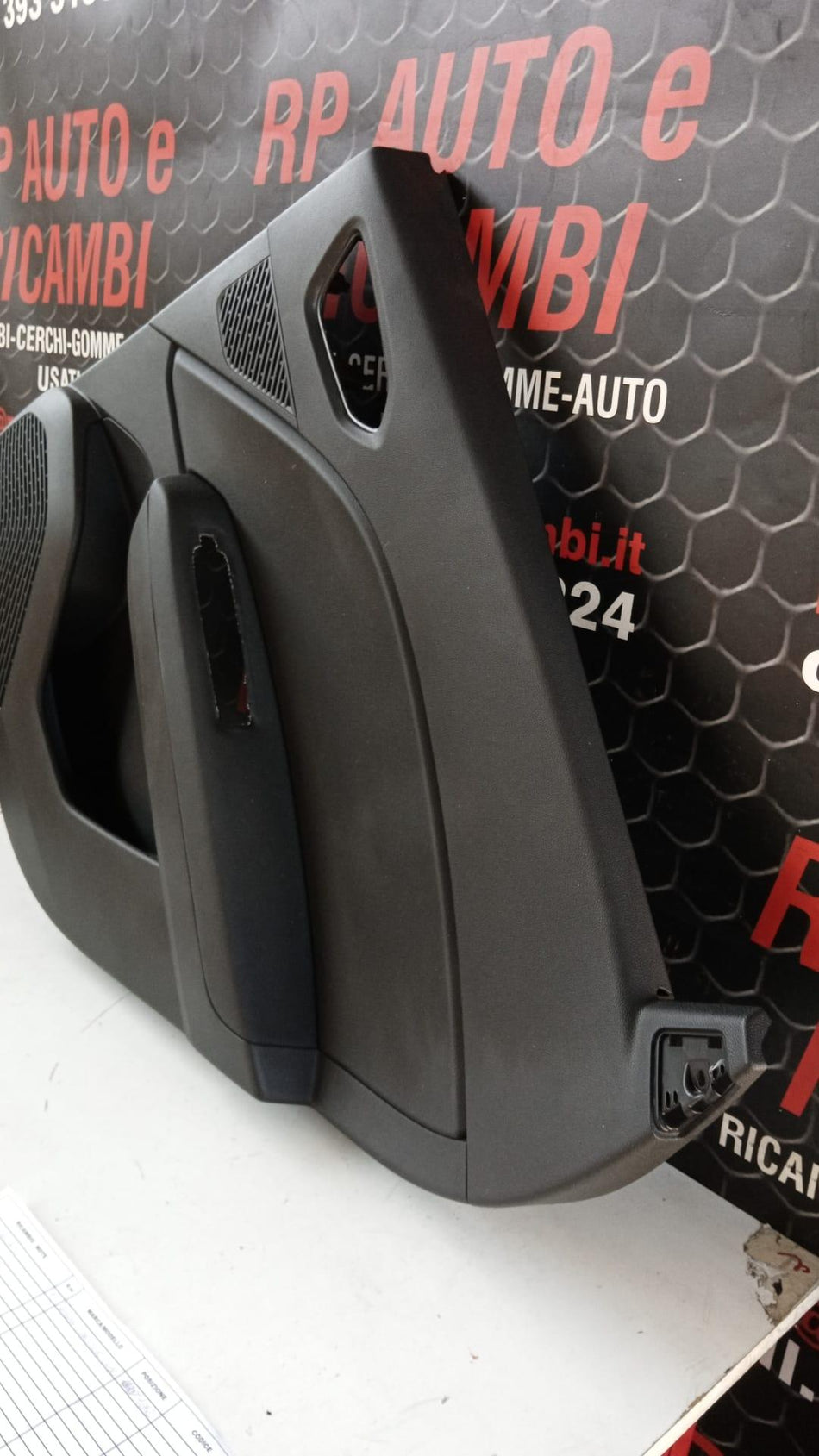 Pannello interno portiera post dx RENAULT Captur Serie (19>)