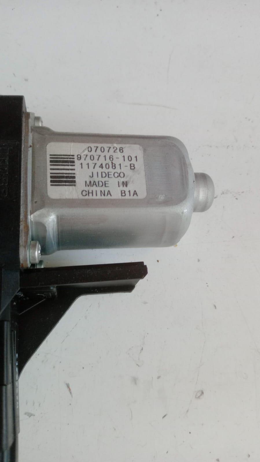 Motorino Alzavetro posteriore destra VOLVO XC70 2° Serie