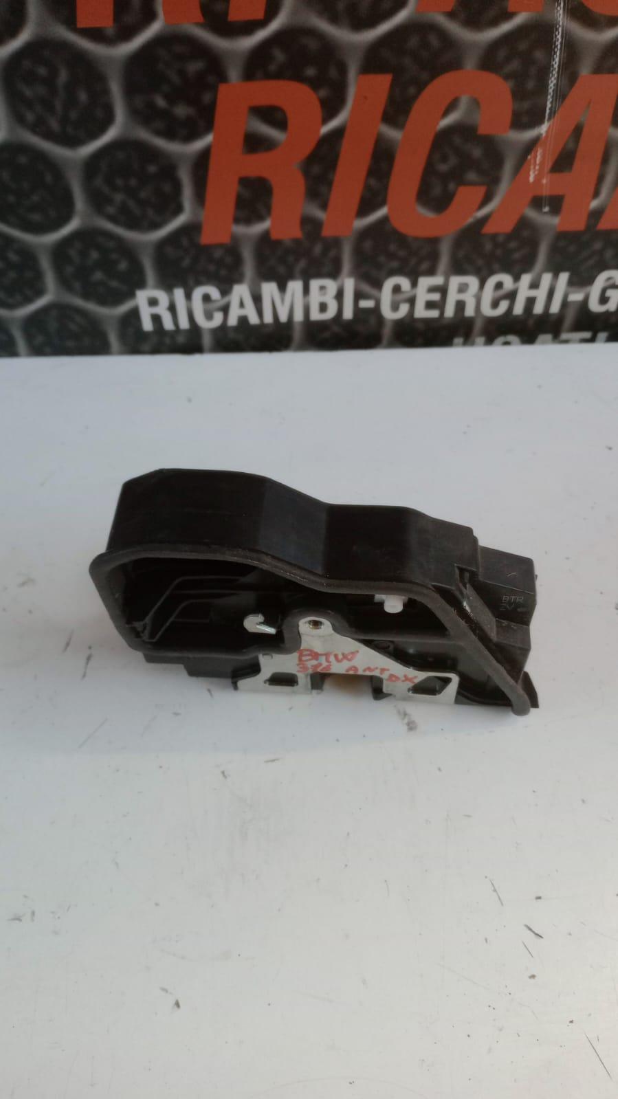Serratura Anteriore Destra BMW Serie 3 F30 Berlina