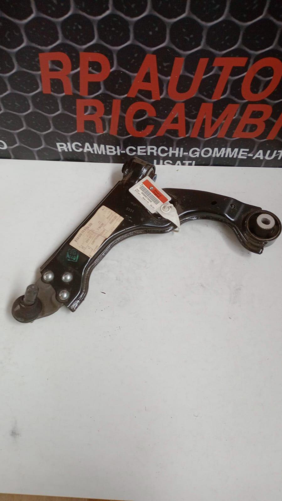 Braccio Oscillante Anteriore Sinistro ALFA ROMEO Giulietta Serie (940_) (10>13)