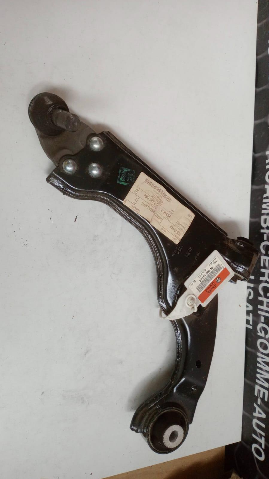 Braccio Oscillante Anteriore Sinistro ALFA ROMEO Giulietta Serie (940_) (10>13)