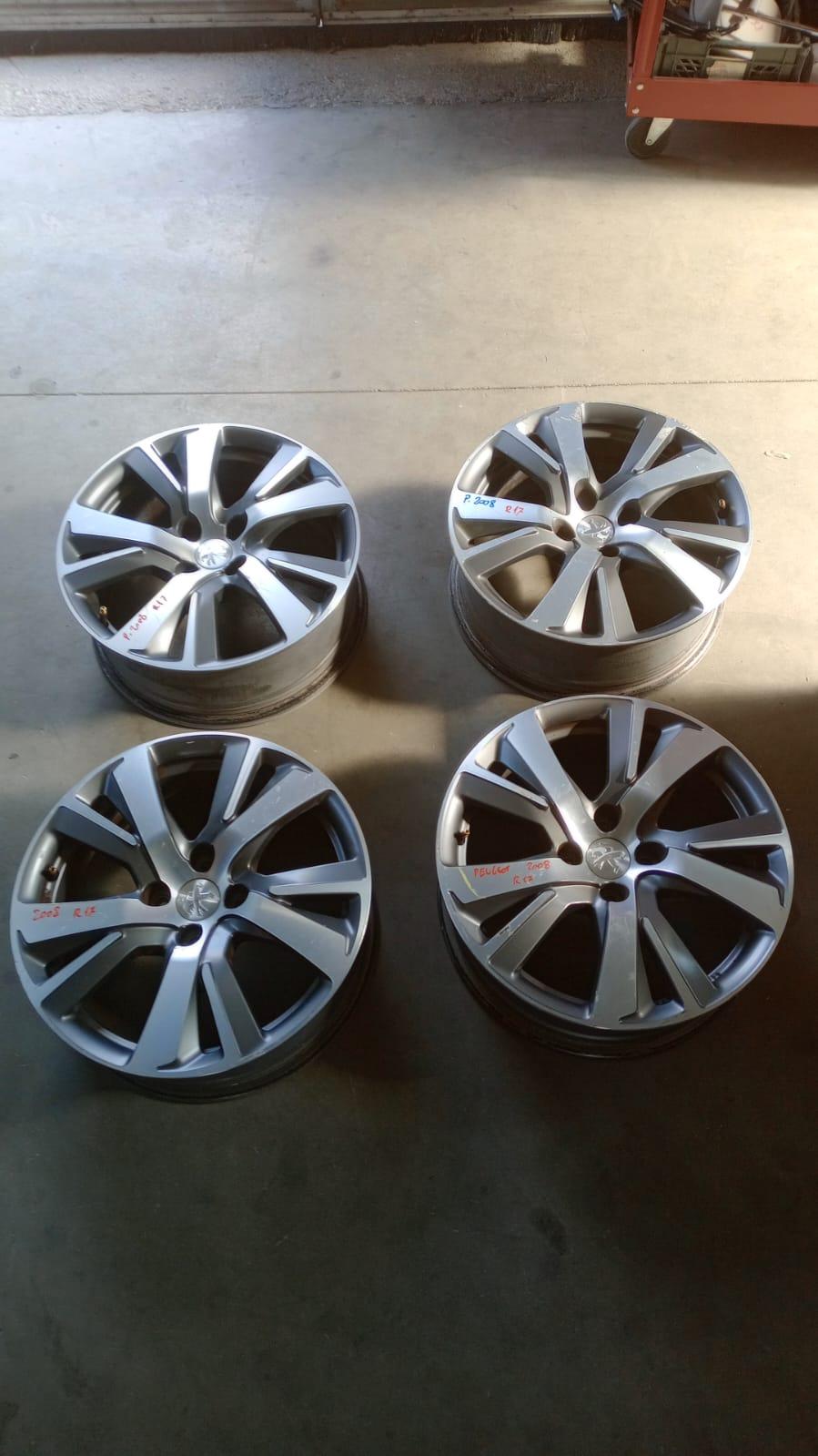 4 Cerchi in lega PEUGEOT 2008 Serie (19>)