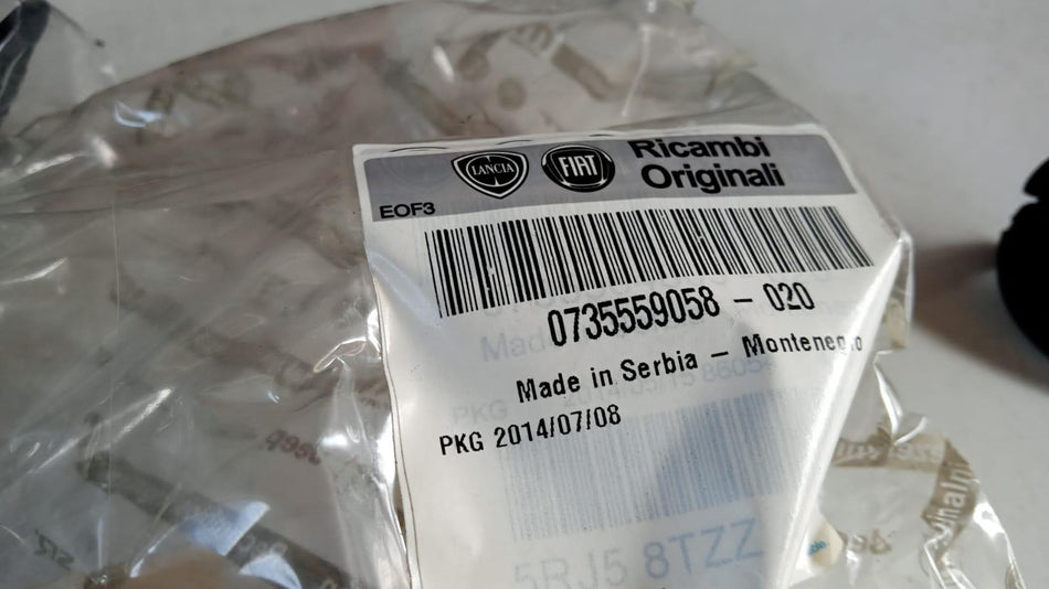 Tappo paraurti anteriore coprigancio FIAT 500 L Serie (351_352) (12>)