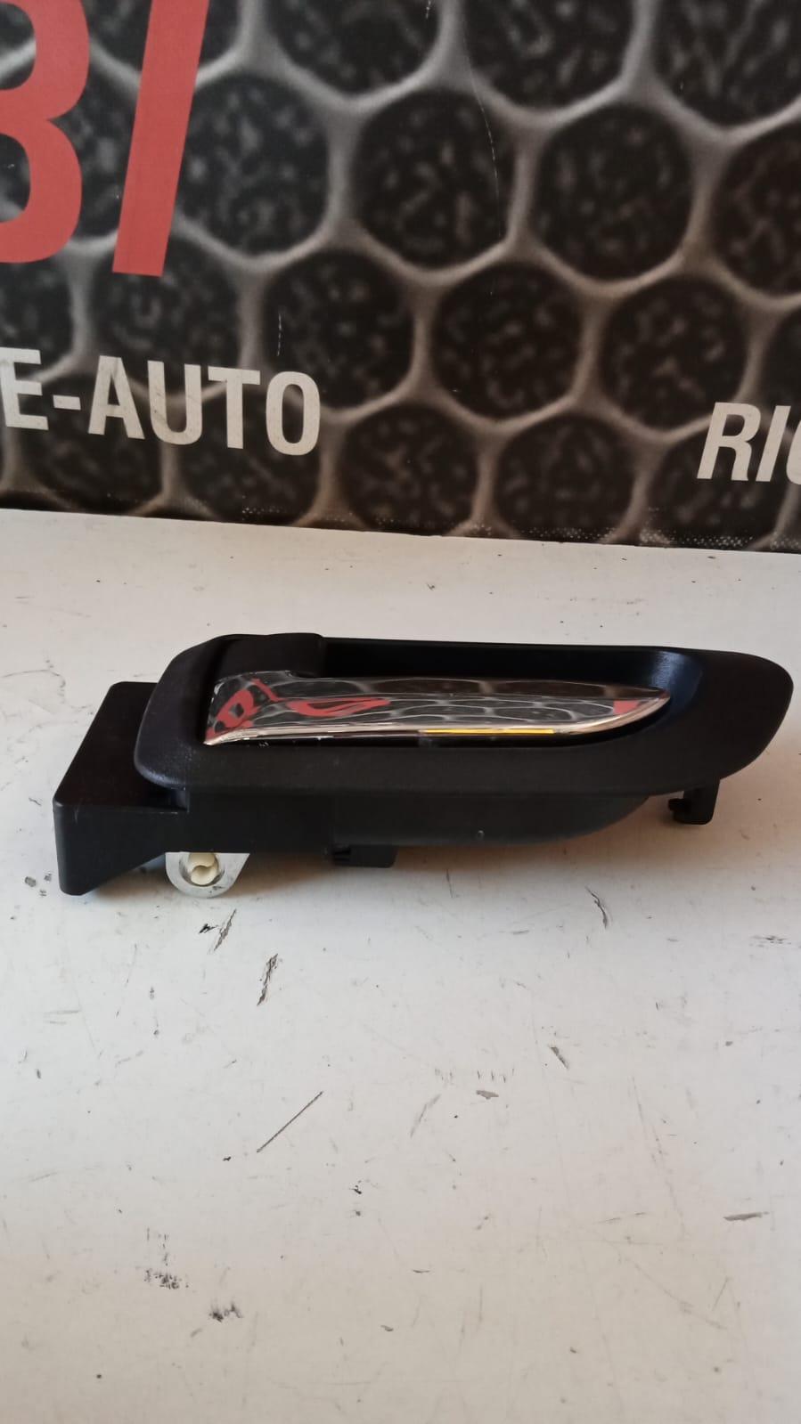Maniglia interna Posteriore Sinistra GREAT WALL MOTOR Hover Serie (06>)