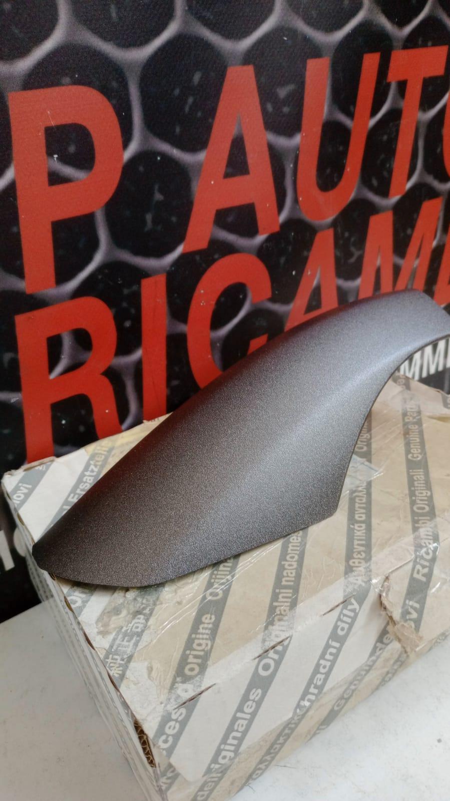 Tappo Copertura Barra Longitudinale Anteriore Sinistra FIAT Panda 2° Serie