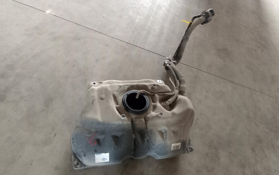 Serbatoio carburante TOYOTA Yaris Serie (17>20)