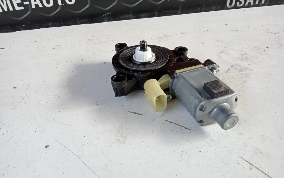 Motorino Alzavetro anteriore destra KIA CEED Sportwagon Serie (CD) (18>)