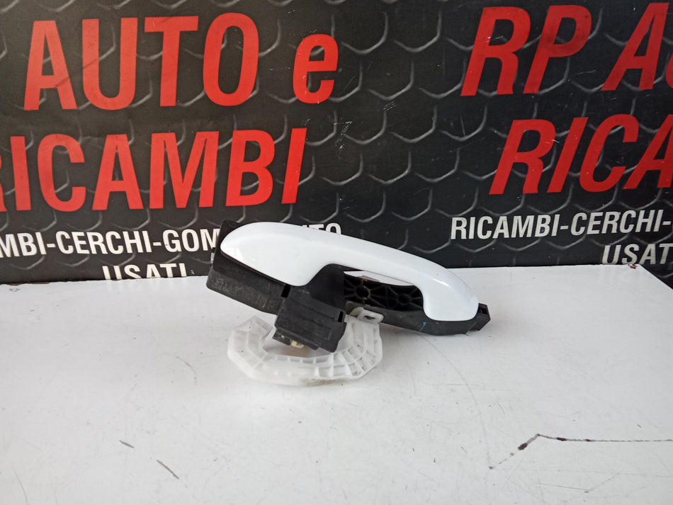 Maniglia esterna Posteriore Sinistra KIA CEED Sportwagon Serie (CD) (18>)