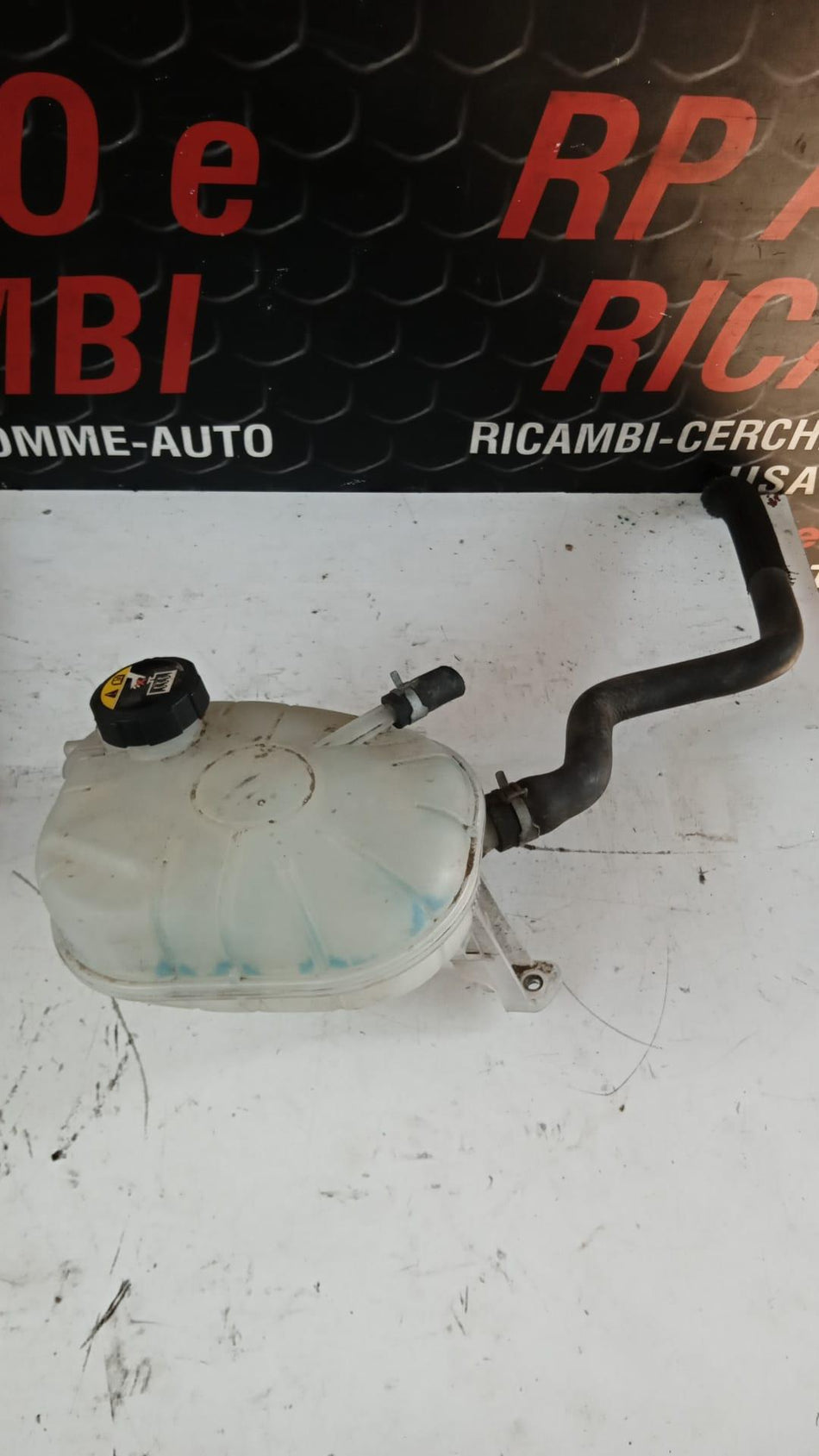 Vaschetta liquido radiatore KIA CEED Sportwagon Serie (CD) (18>)