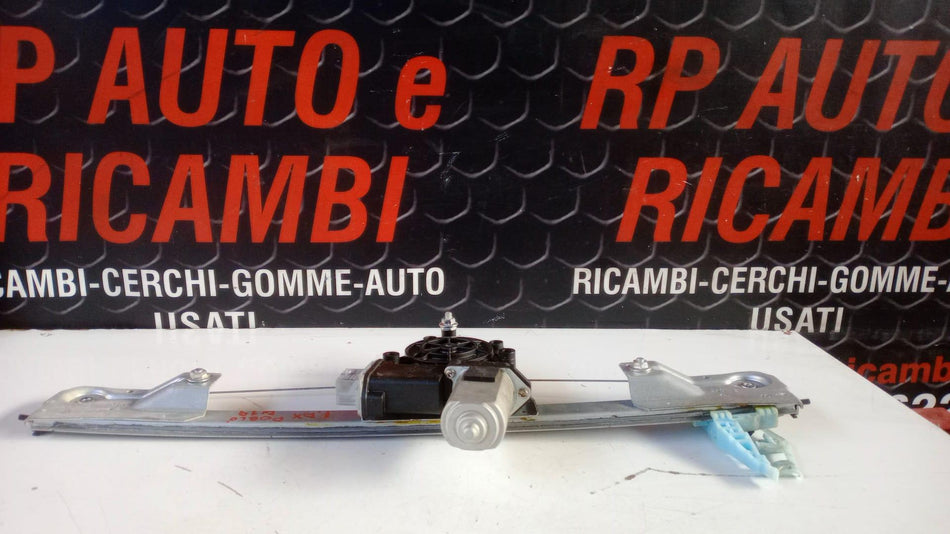 Meccanismo alzavetro Post. DX FIAT Doblo Serie (09>15)
