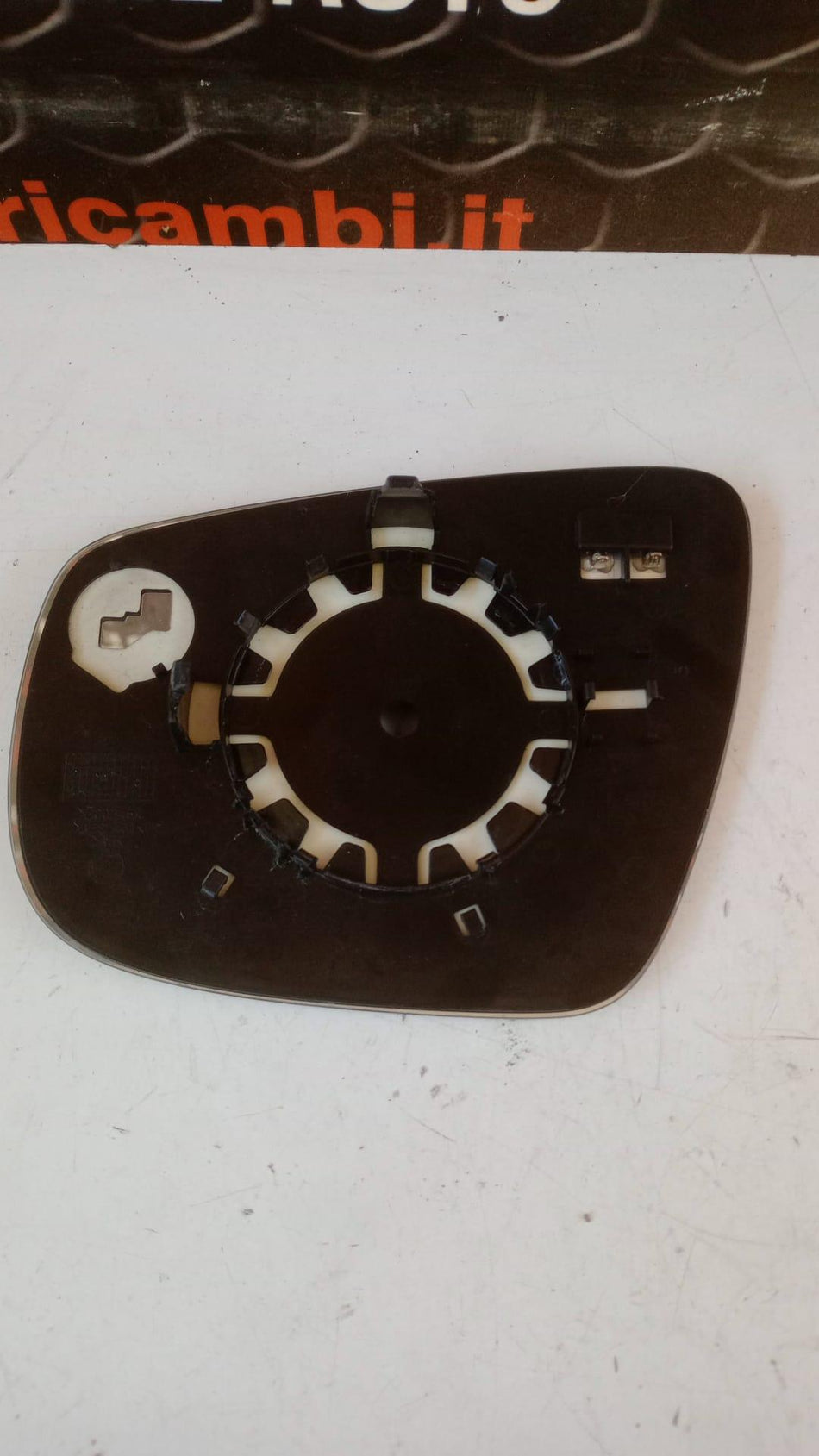 Vetro specchietto retrovisore dx DR 6.0 Serie (22>)