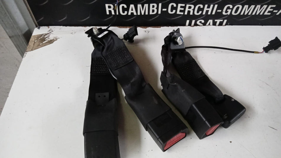 Aggancio cintura di sicurezza posteriore DR 6.0 Serie (22>)