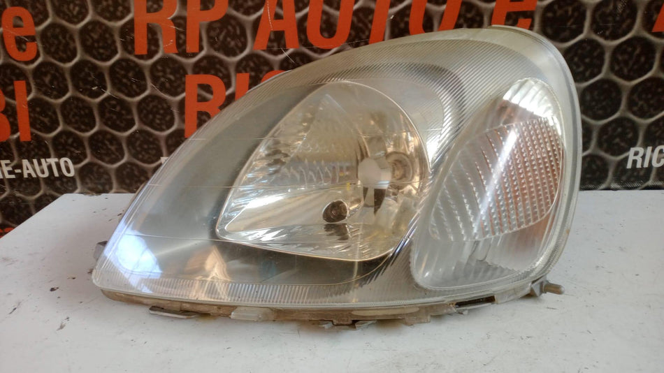 Faro Anteriore Sinistro TOYOTA Yaris Serie (03>05)
