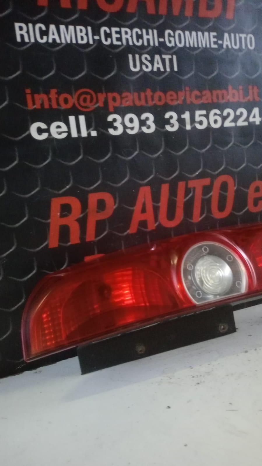 Stop fanale posteriore Destro FIAT Doblo Serie (09>15)