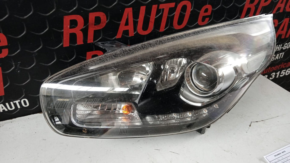 Faro Anteriore Sinistro KIA Venga 1° Serie