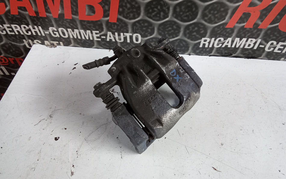 Pinza Freno anteriore Destra NISSAN Micra Serie (K14) (17>)