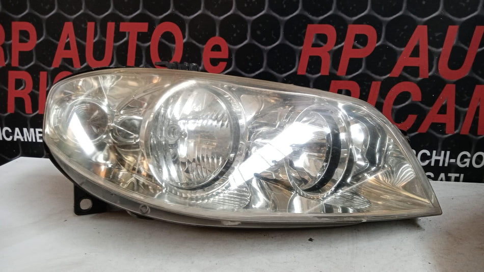 Faro anteriore Destro FIAT Punto Berlina 5P 2° Serie
