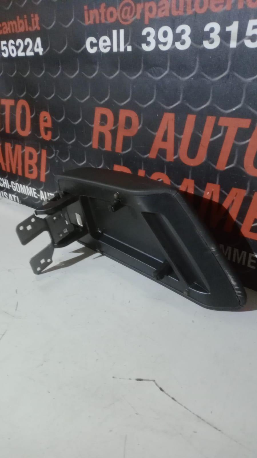Bracciolo centrale EVO 5 Serie (23>)