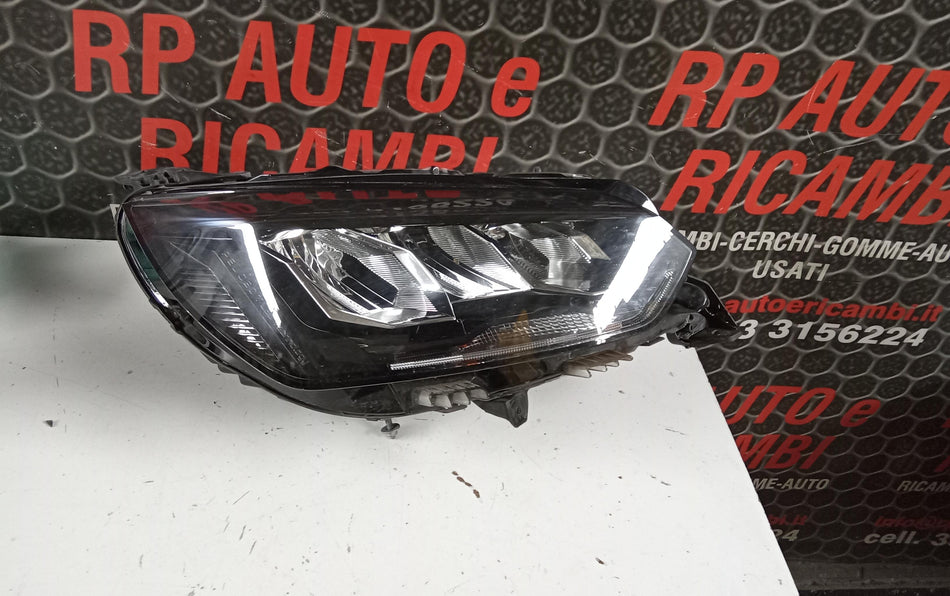 Faro anteriore Destro PEUGEOT 208 Serie (19>)