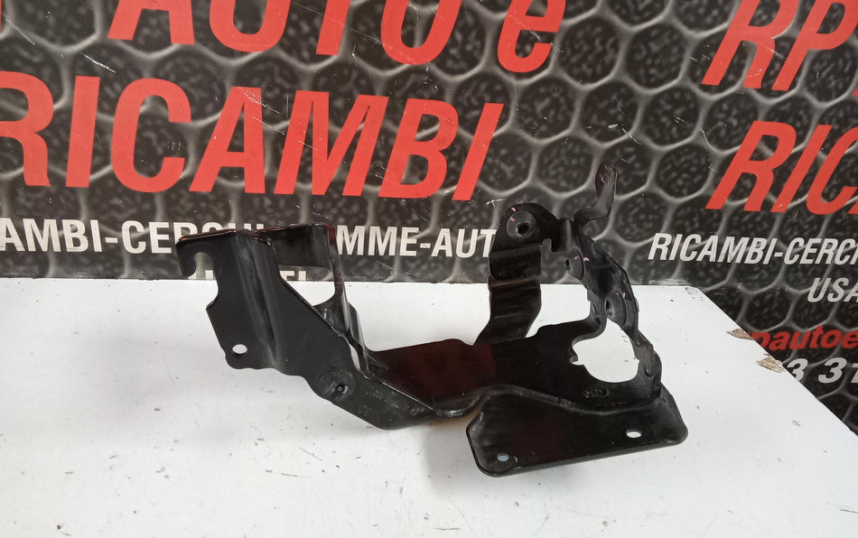 Staffa Supporto Pompa Abs PEUGEOT 208 Serie (19>)