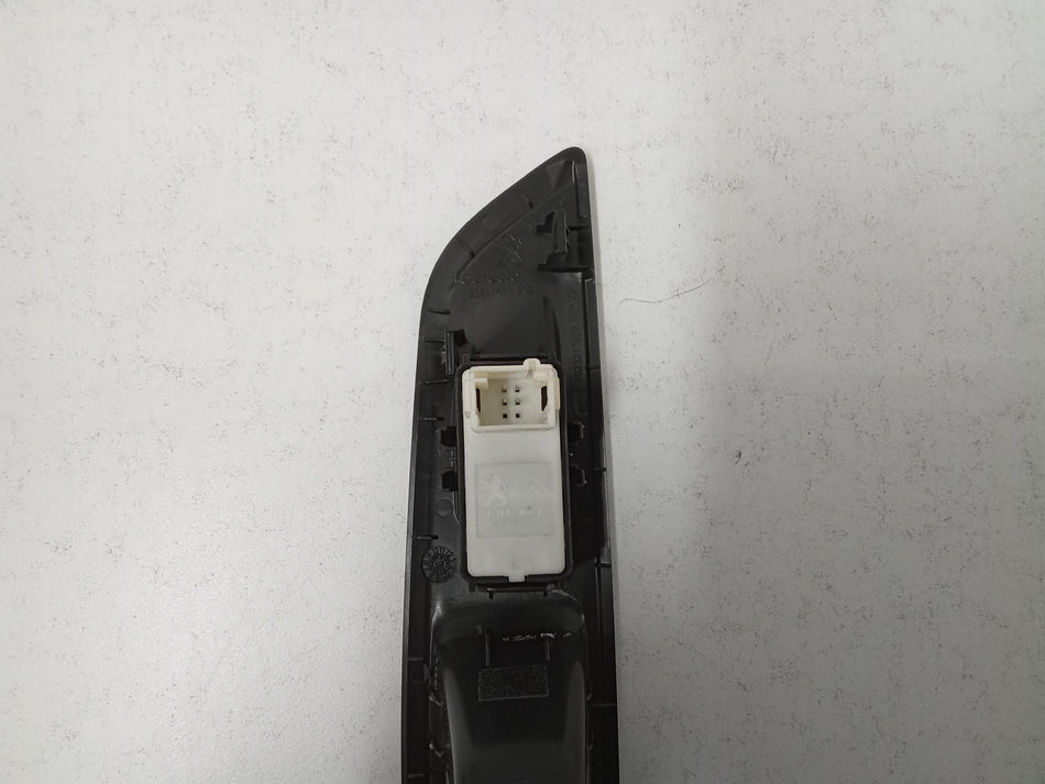 Pulsantiera Posteriore Sinistra PEUGEOT 208 Serie (19>)