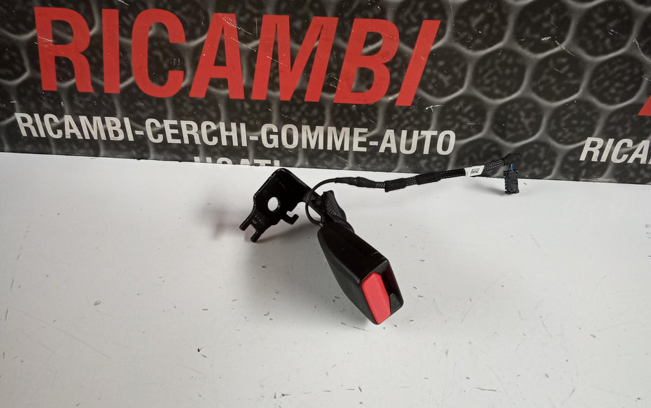 Aggancio cintura di sicurezza posteriore PEUGEOT 208 Serie (19>)