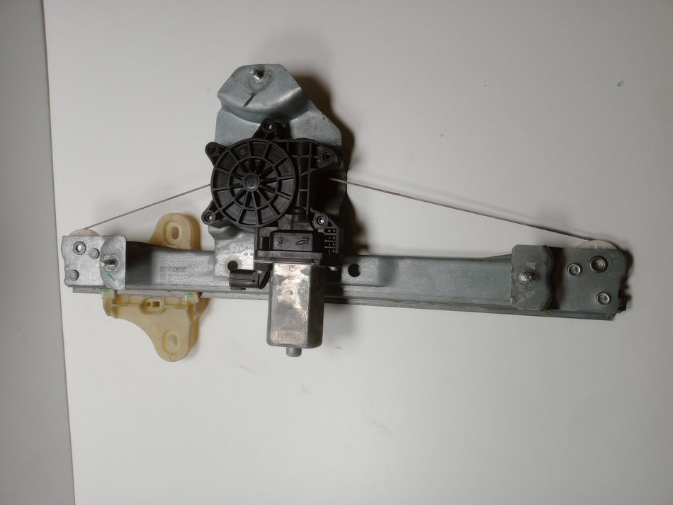 Meccanismo alzavetro Post. DX RENAULT Clio Serie IV (12>19)