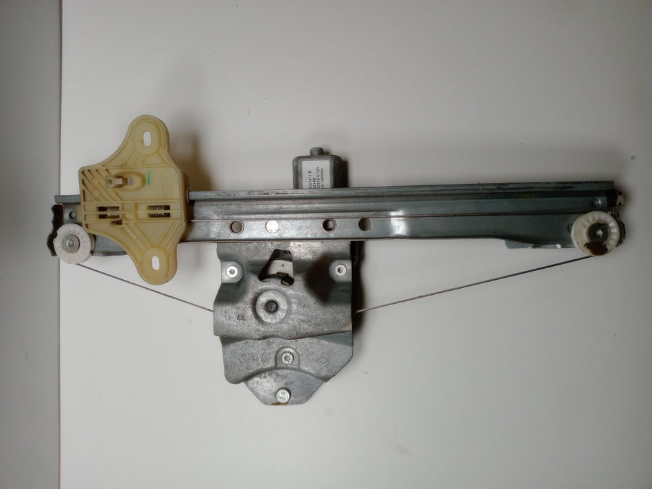 Meccanismo alzavetro Post. DX RENAULT Clio Serie IV (12>19)