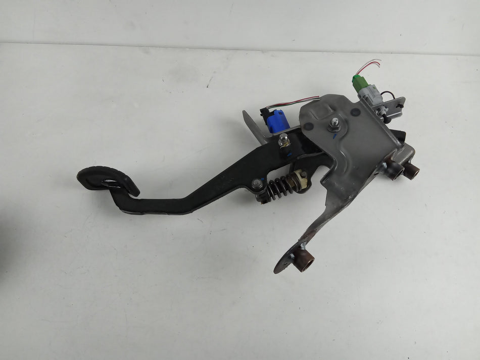Pedale frizione RENAULT Clio Serie IV (12>19)