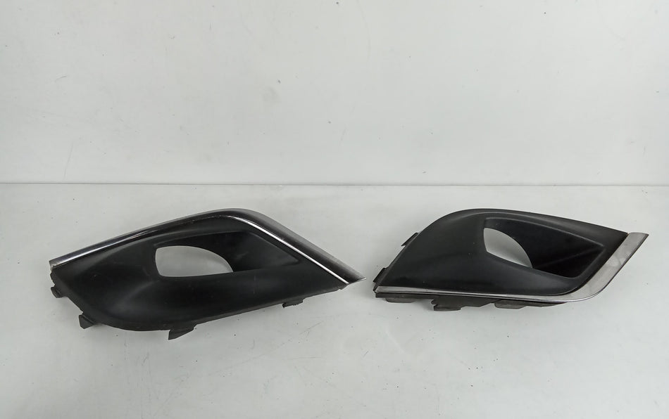 Coppia cornici cover fendinebbia anteriori RENAULT Clio Serie IV (12>19)