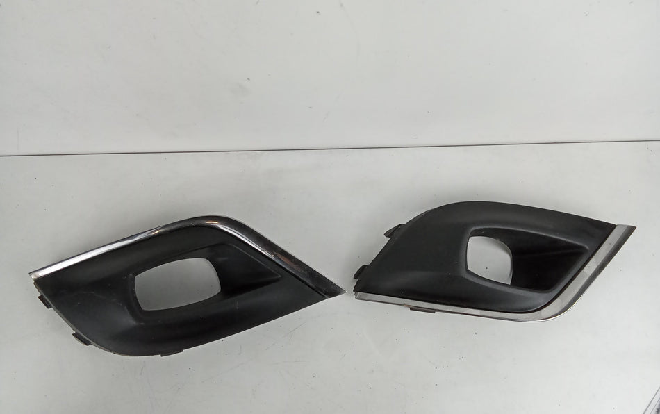 Coppia cornici cover fendinebbia anteriori RENAULT Clio Serie IV (12>19)